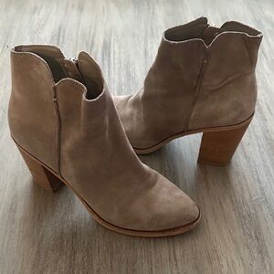 Dolce Vita Tan Suede Ankle Booties